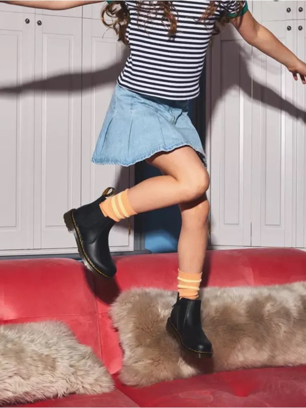 Dr. Martens Junior 2976 Softy T Leather Chelsea Unisex Boots Size 3